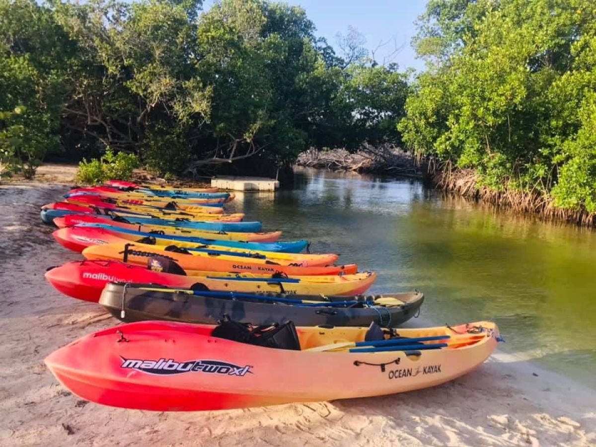 a small boat in a body of water